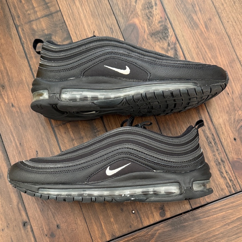 Nike - Picture 9 of 14